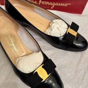 Salvatore Ferragamo Black Patent Leather Shoes Heels Pumps